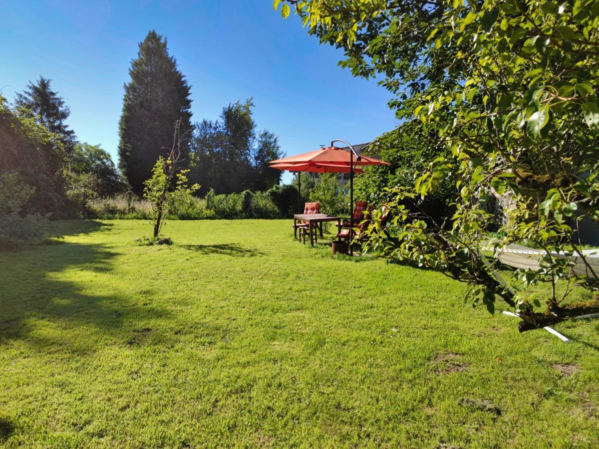 Number 22 - Le Dorat - Apartment One With Garden & Free Parking Exteriör bild