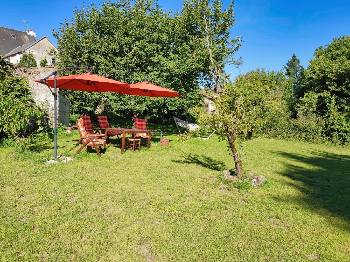 Number 22 - Le Dorat - Apartment One With Garden & Free Parking Exteriör bild